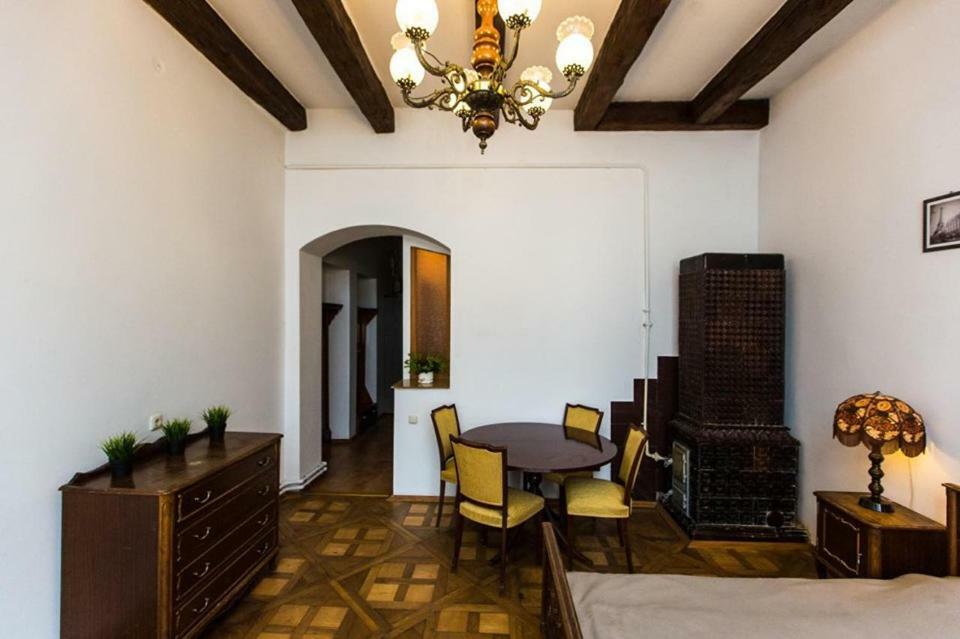 Apartments In The Customs Square إلفيف المظهر الخارجي الصورة